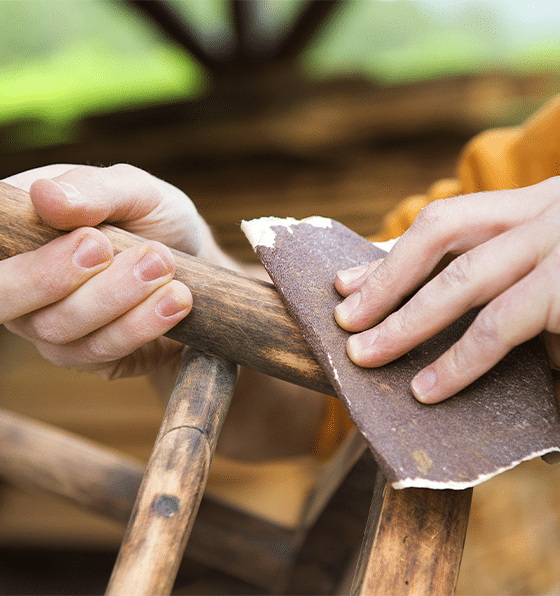 Servicio de carpintería y restauración.